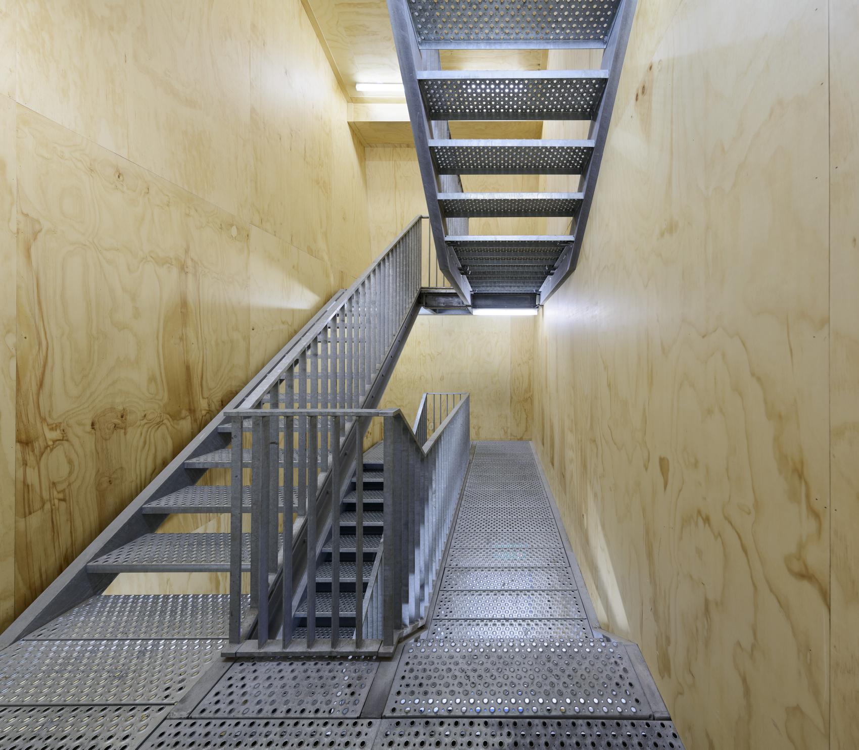 lift en trappenhuis in nieuwbouw